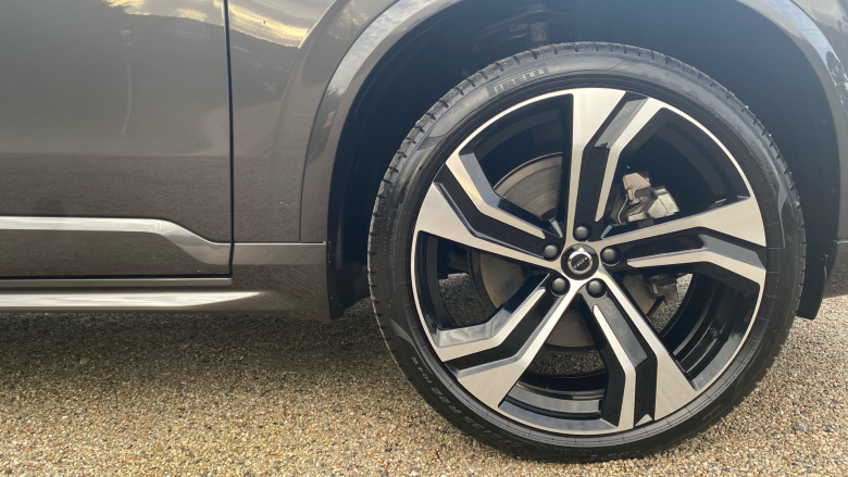 Volvo XC90 2.0 B5P [250] Ultra Dark 5dr AWD Geartronic Petrol Estate